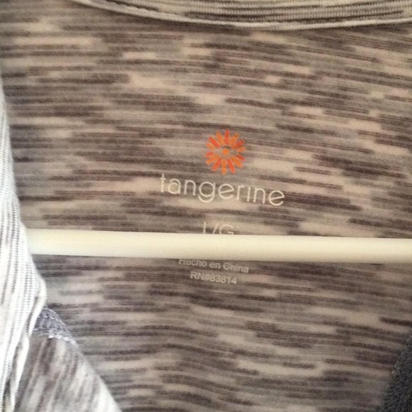 4/$15 Full zip jacket - Picture 2 of 2